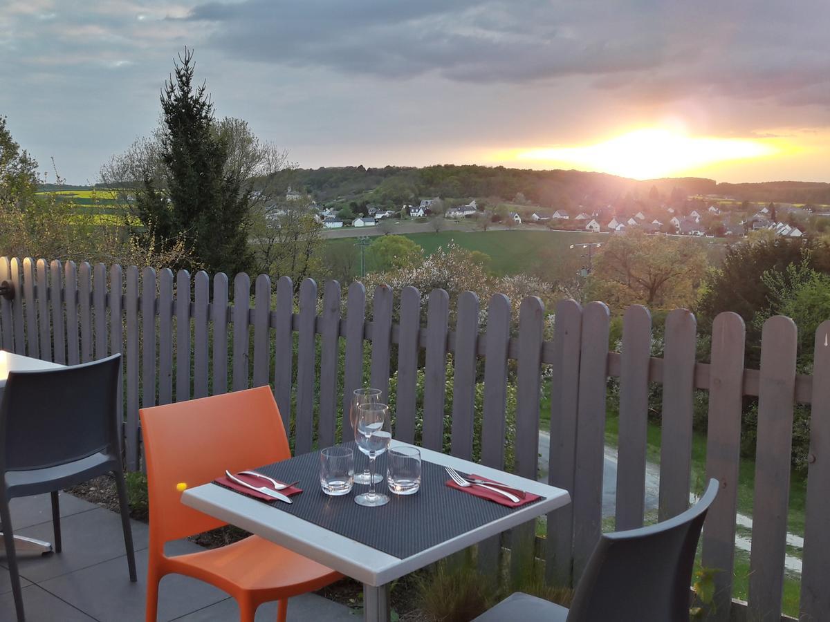 Logis Hotel-Restaurant Imago La Roche-Clermault Екстер'єр фото