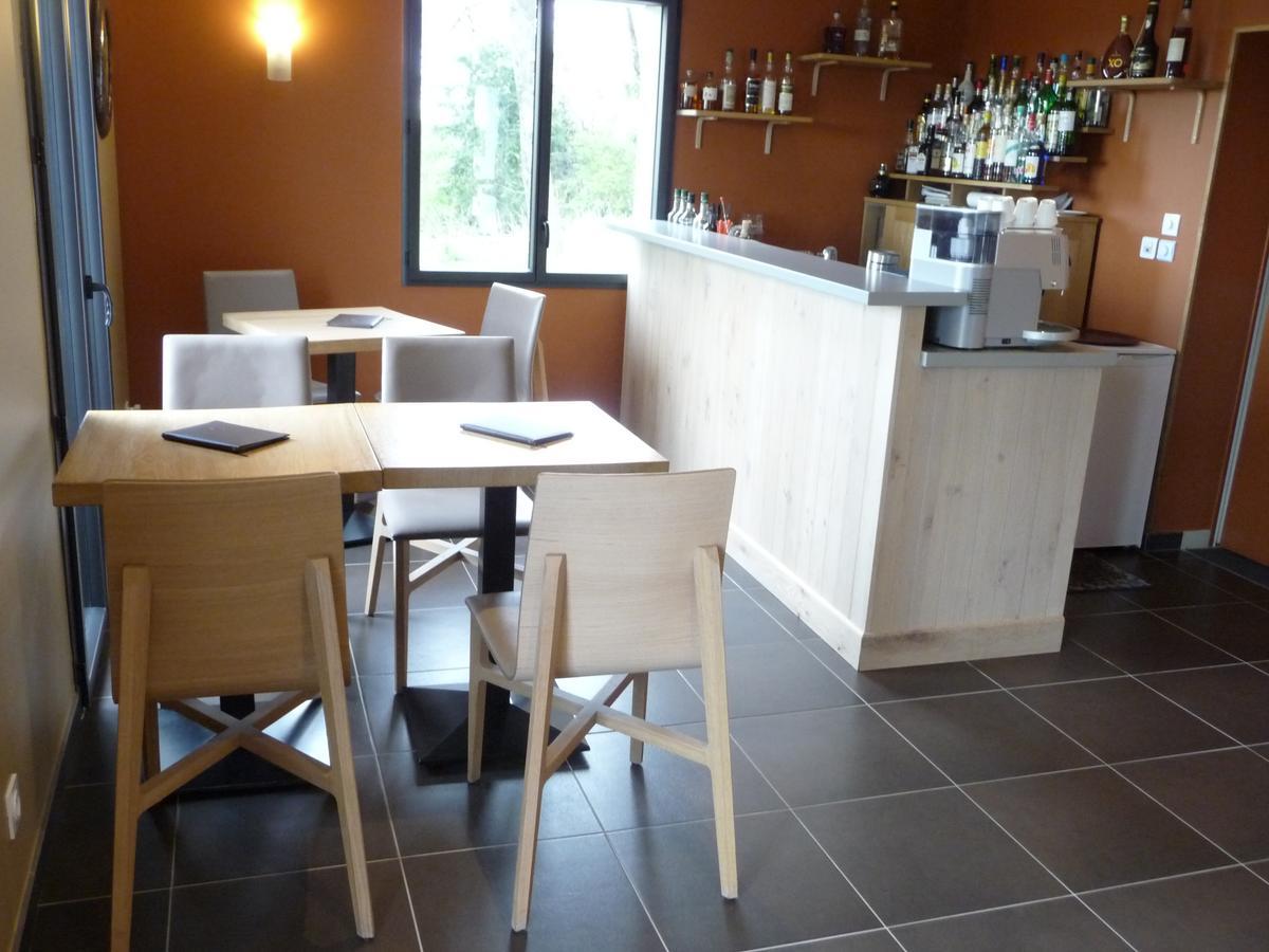 Logis Hotel-Restaurant Imago La Roche-Clermault Екстер'єр фото
